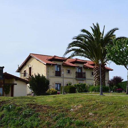 Posada El Jardin Сантилана дел Мар Екстериор снимка